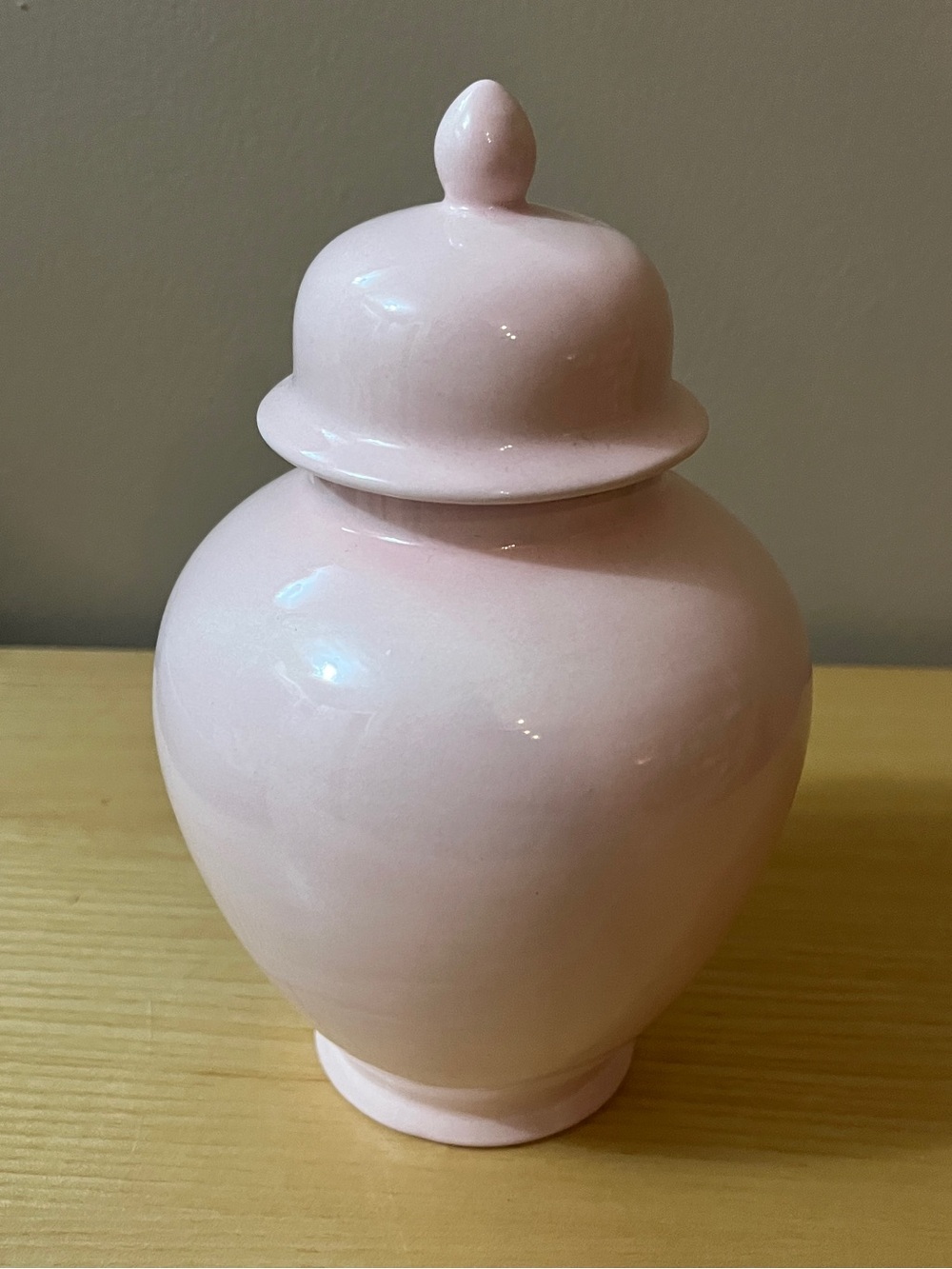 Blush Pink Ceramic Ginger Jar with Lid- Lo Home - Picture 2 of 6